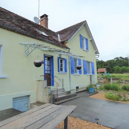 Bed and Breakfast Les Tibles Nanthiat Exterior foto