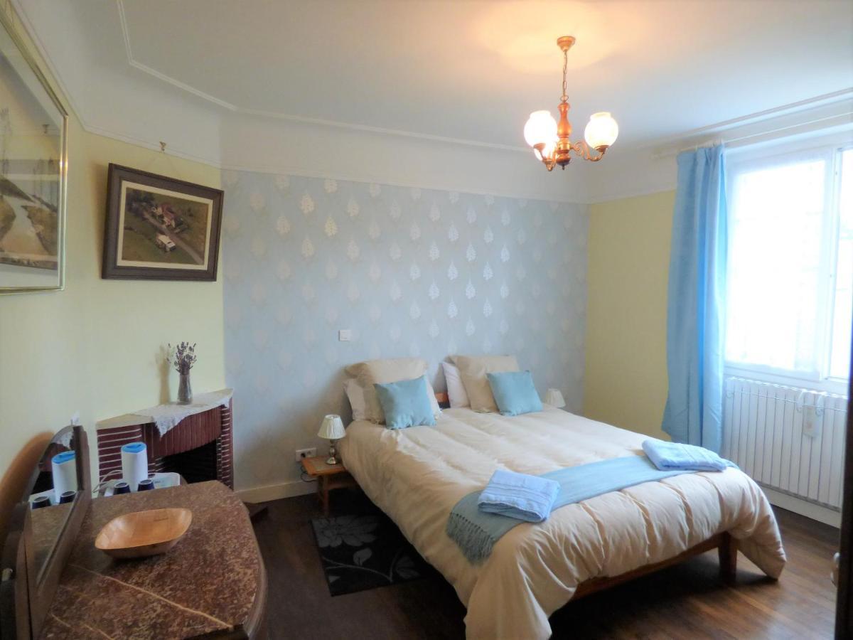Bed and Breakfast Les Tibles Nanthiat Exterior foto
