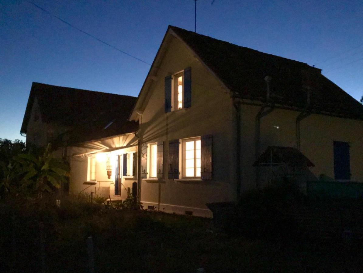 Bed and Breakfast Les Tibles Nanthiat Exterior foto